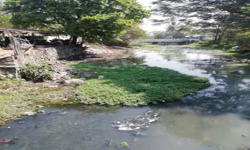 தேங்கும் கழிவுநீர்