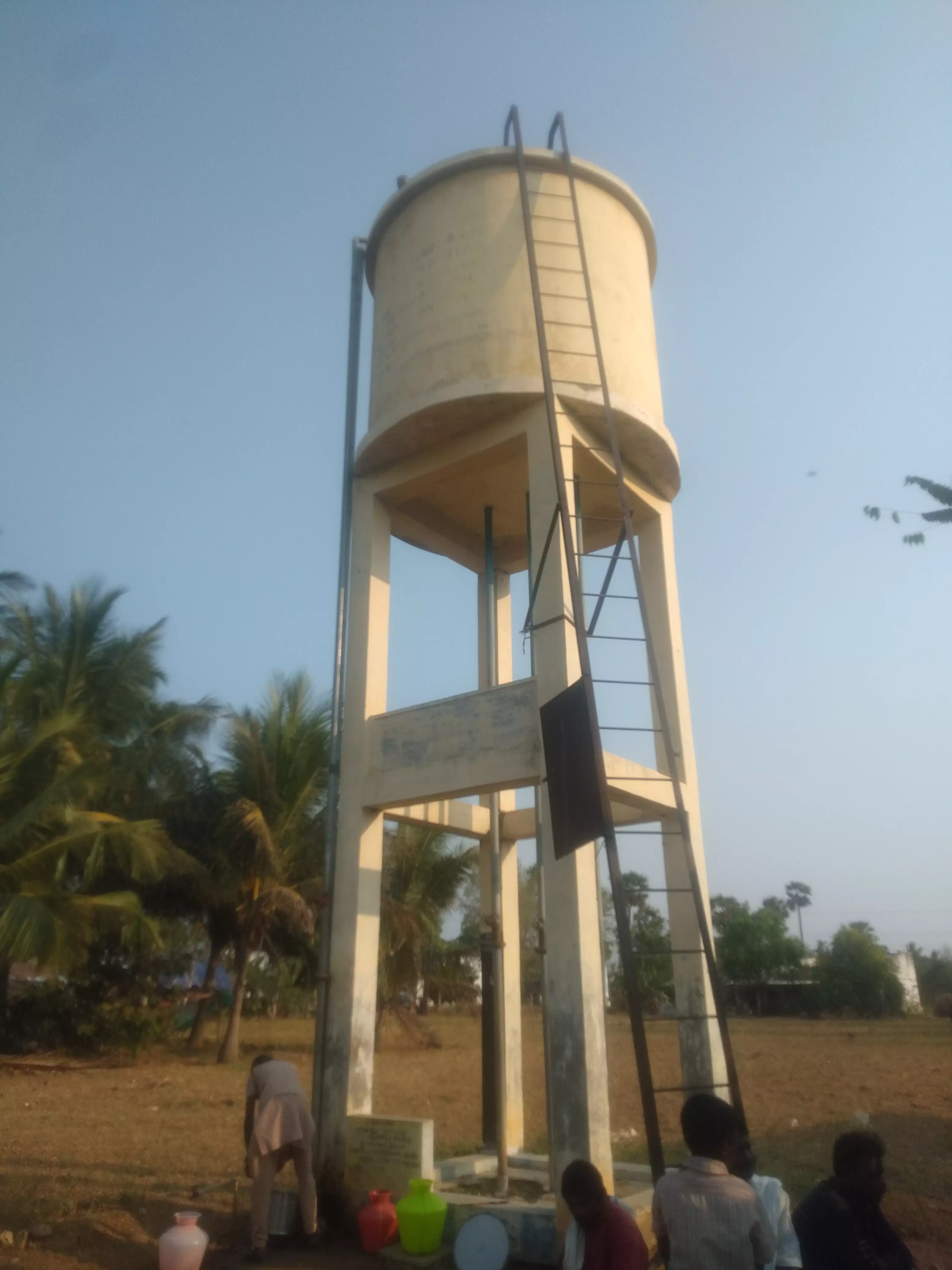 குடிநீர் தட்டுப்பாடு குடிநீர் தட்டுப்பாடு