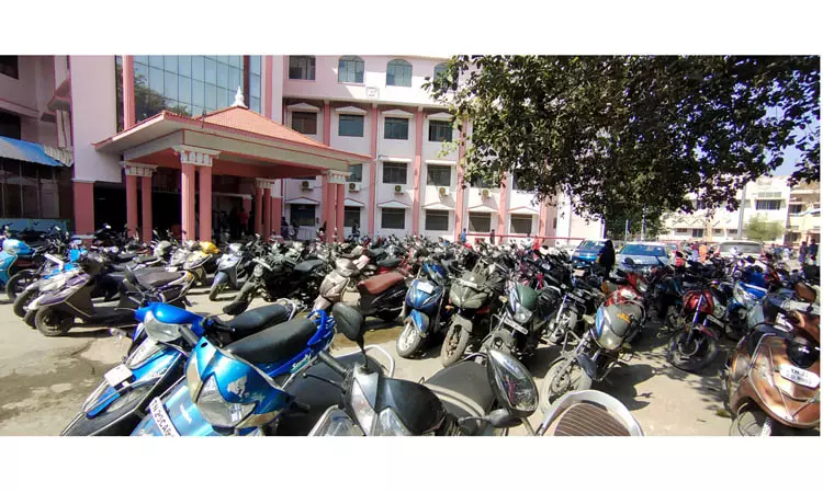 வாகனங்கள் நிறுத்துவது தடுக்கப்படுமா?