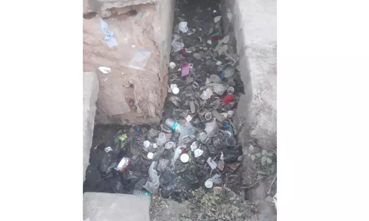 கால்வாய் தூர்வார வேண்டும் கால்வாய் தூர்வார வேண்டும்