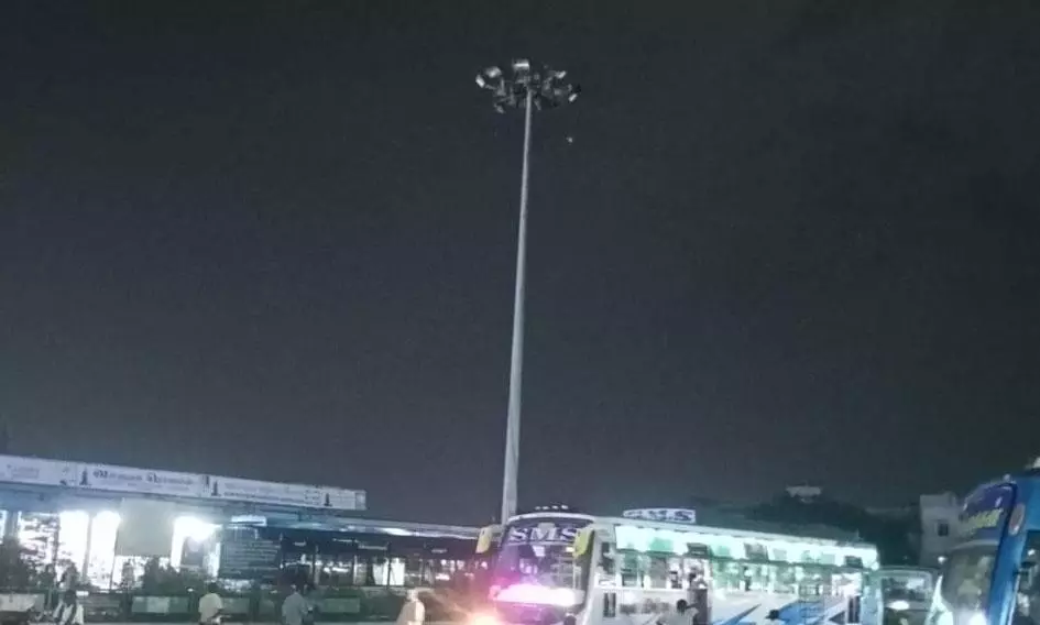 ஒளிராத மின்விளக்கு