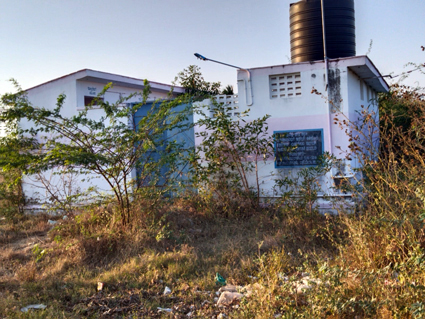 திறக்கப்படாத சுகாதார வளாகம்