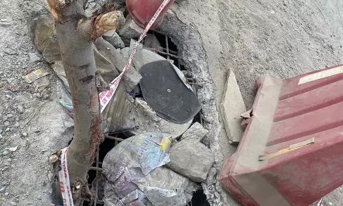 ஆபத்தான மழைநீர் கால்வாய்