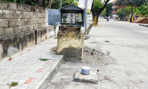 மின் சாதன பெட்டியை அகற்ற வேண்டும்