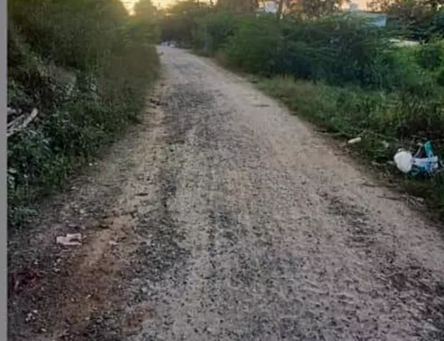 கரடுமுரடான சாலை கரடுமுரடான சாலை