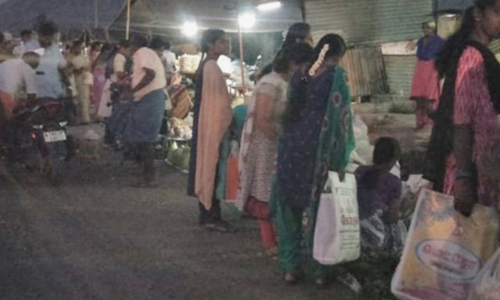 வாரச்சந்தை அதற்குரிய இடத்தில் நடக்குமா?