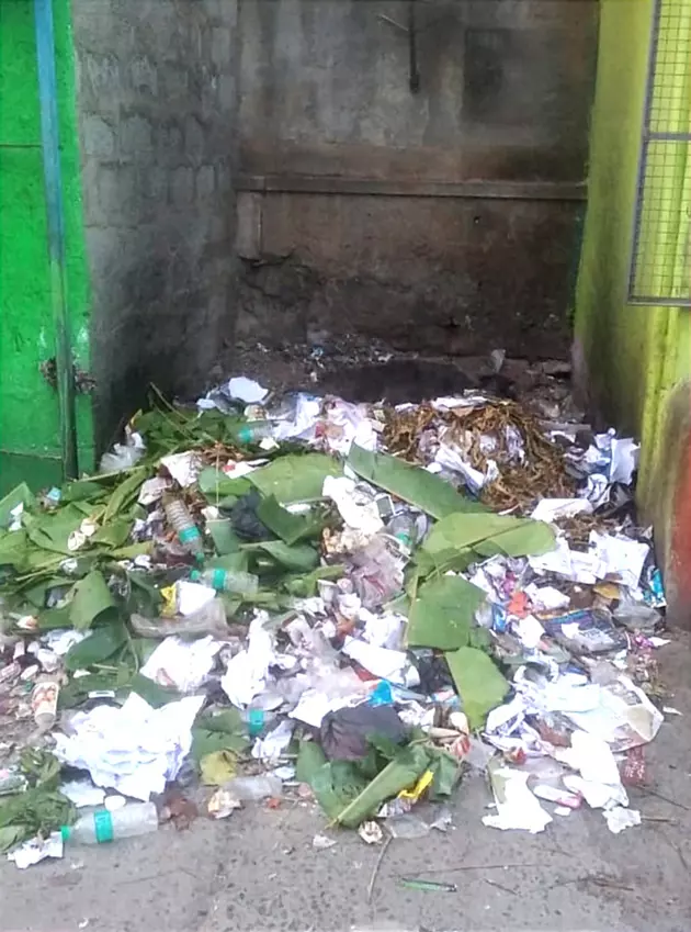 அகற்றப்படாத குப்பைகள்