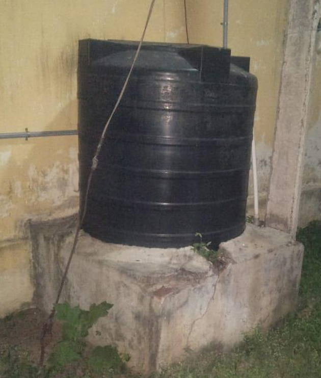 தண்ணீர் வினியோகம் செய்யவில்லை தண்ணீர் வினியோகம் செய்யவில்லை