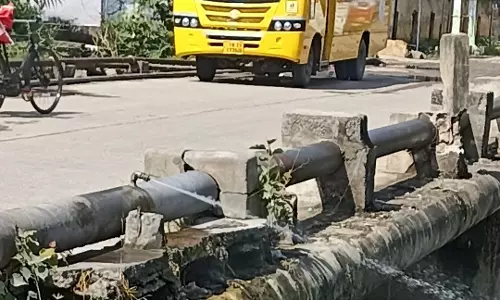 வீணாகும் குடிநீர்