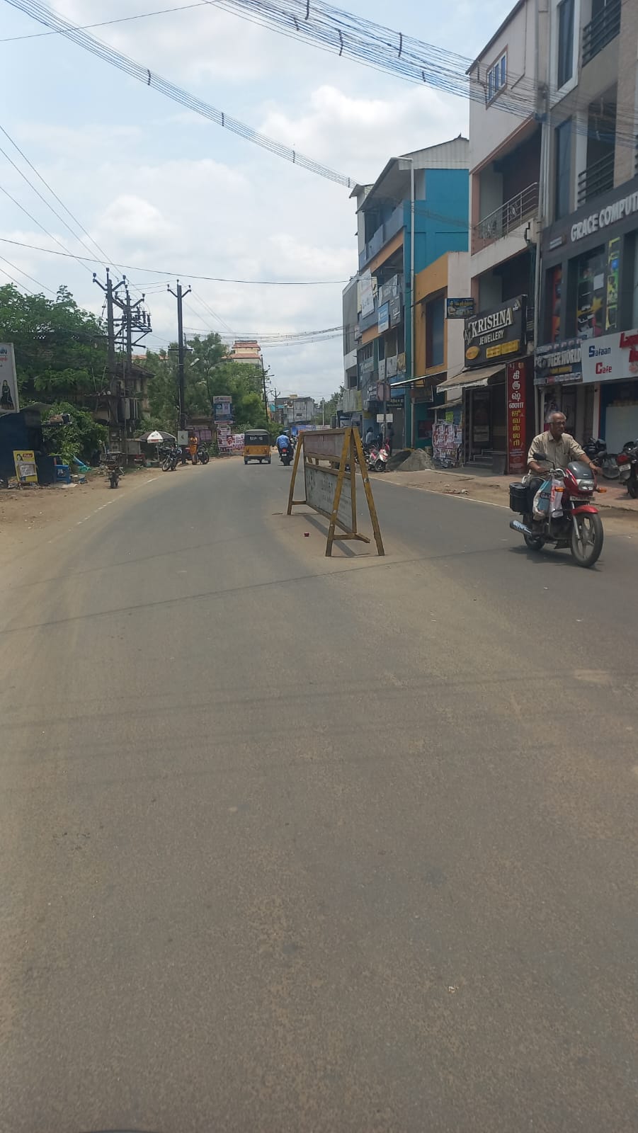 ஒளி பிரதிபலிப்பான் தேவை ஒளி பிரதிபலிப்பான் தேவை