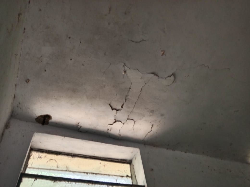 இப்ப விழுமோ... எப்ப விழுமோ