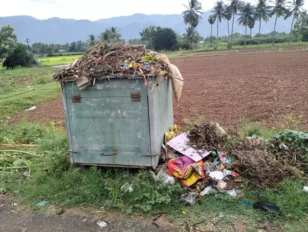 குப்பைகள் அகற்றப்படுமா? குப்பைகள் அகற்றப்படுமா?