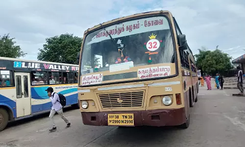 பயணிகள் அவதி பயணிகள் அவதி