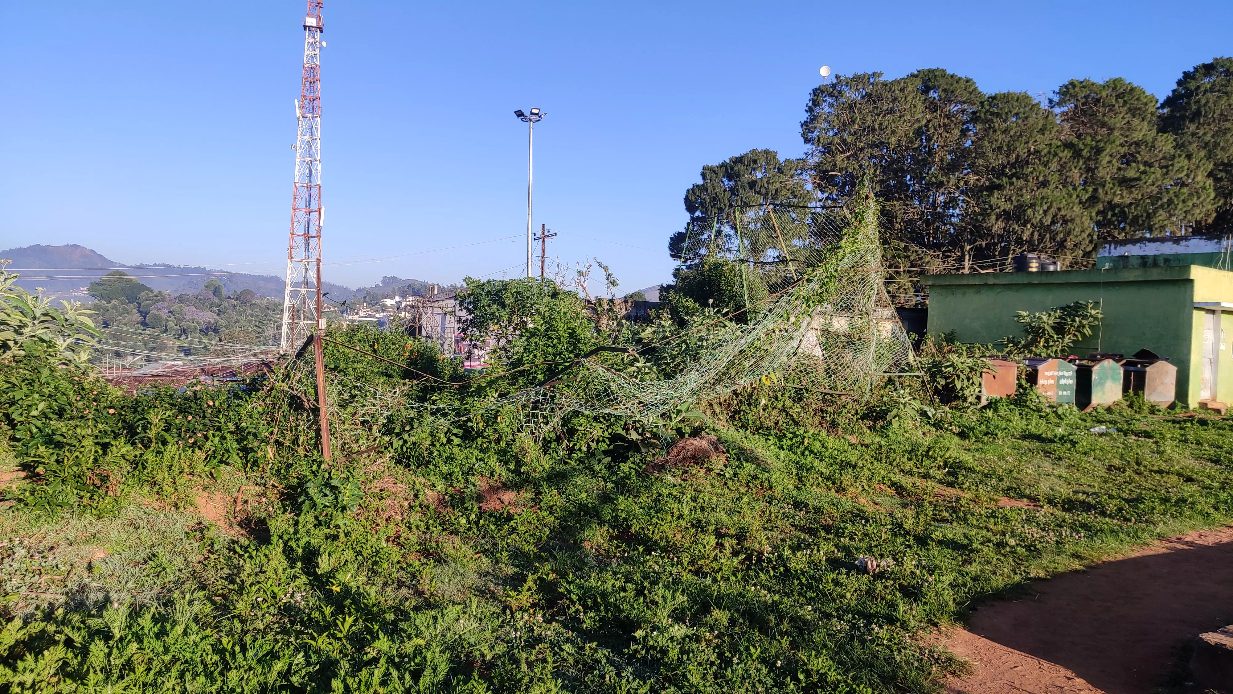 கம்பி வேலி அமைக்கப்படுமா?