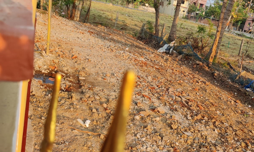 பாதசாரிகள் அவதி பாதசாரிகள் அவதி