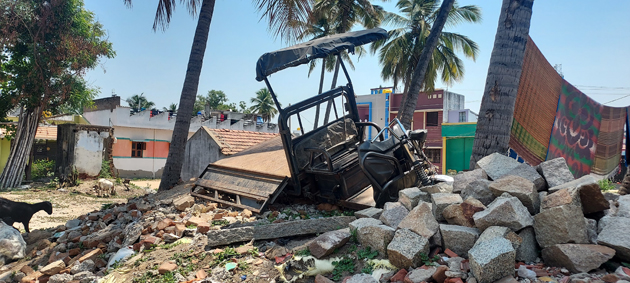 பயன்படுத்த படாத பேட்டரி வண்டி பயன்படுத்த படாத பேட்டரி வண்டி