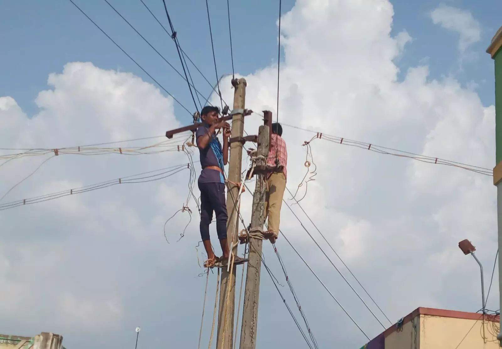 புகார் பெட்டிக்கு நன்றி புகார் பெட்டிக்கு நன்றி