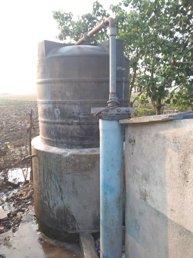 பராமரிப்பில்லாத குடிநீர் தொட்டி பராமரிப்பில்லாத குடிநீர் தொட்டி