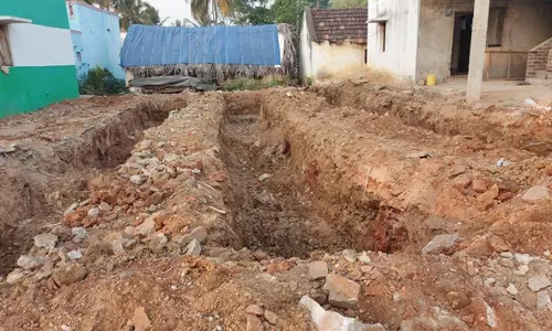 பாதை ஆக்கிரமிப்பை அகற்ற நடவடிக்கை பாதை ஆக்கிரமிப்பை அகற்ற நடவடிக்கை