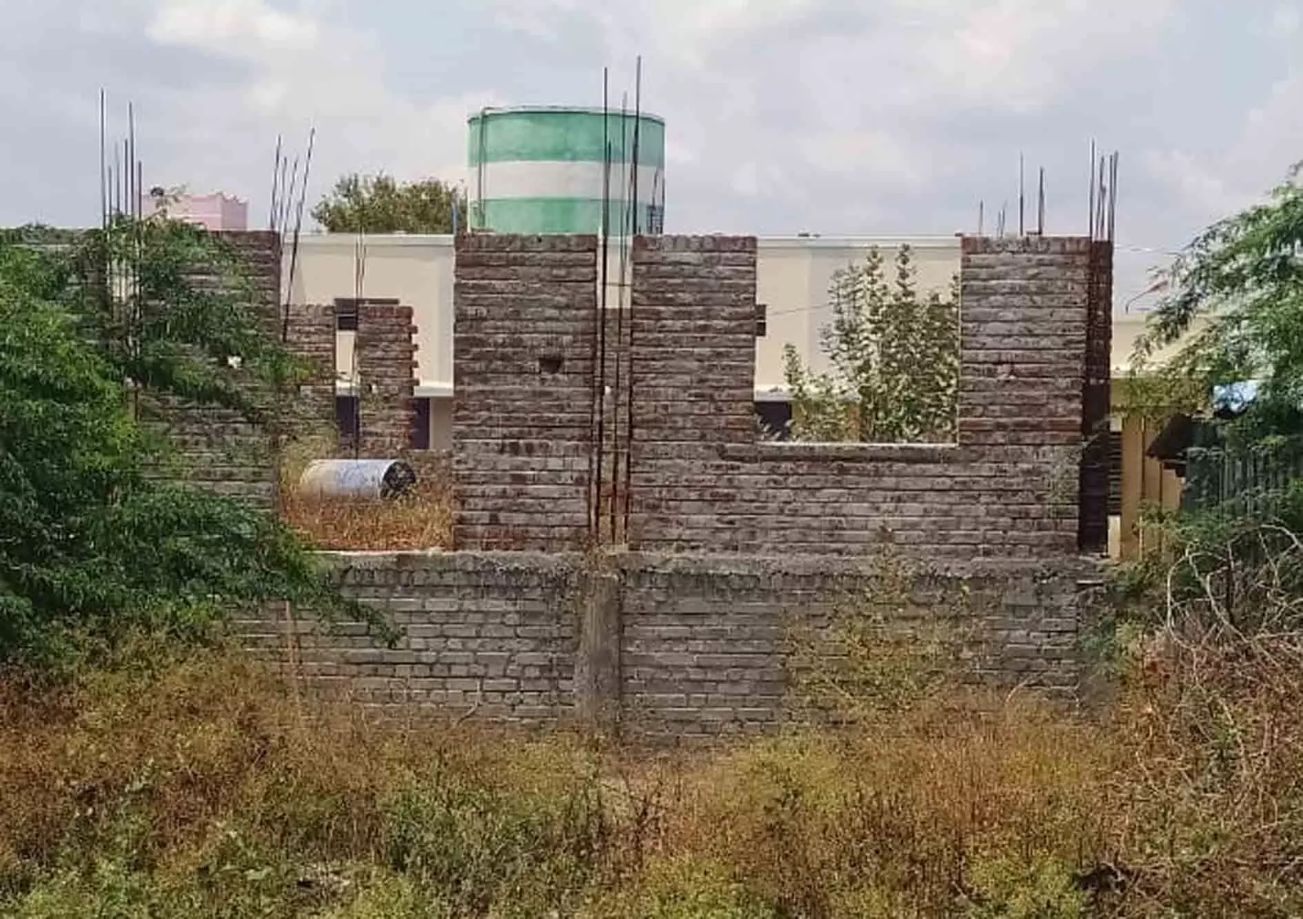 வங்கி கட்டும் பணிவிரைந்து நிறைவேற்றப்படுமா?