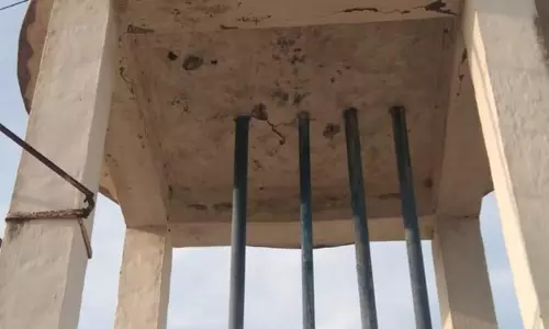 பழுதடைந்த குடிநீர் தொட்டி பழுதடைந்த குடிநீர் தொட்டி