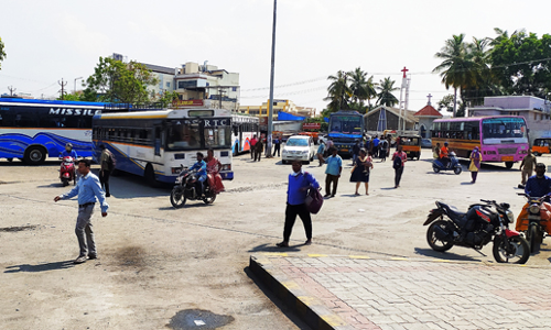 இரும்புத்தடுப்புகள் வைக்க வேண்டும் இரும்புத்தடுப்புகள் வைக்க வேண்டும்