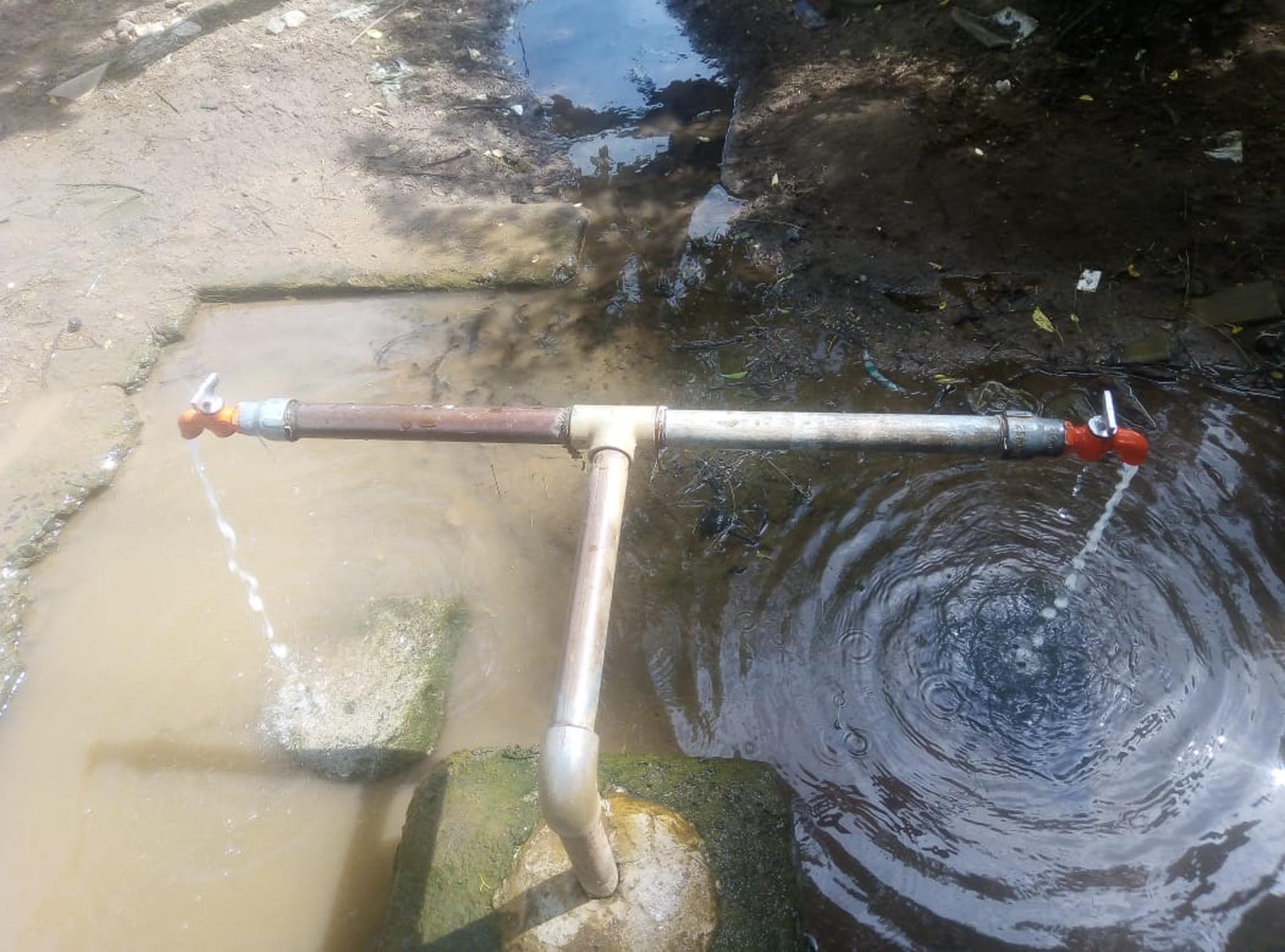 வீணாகும் குடிநீர்