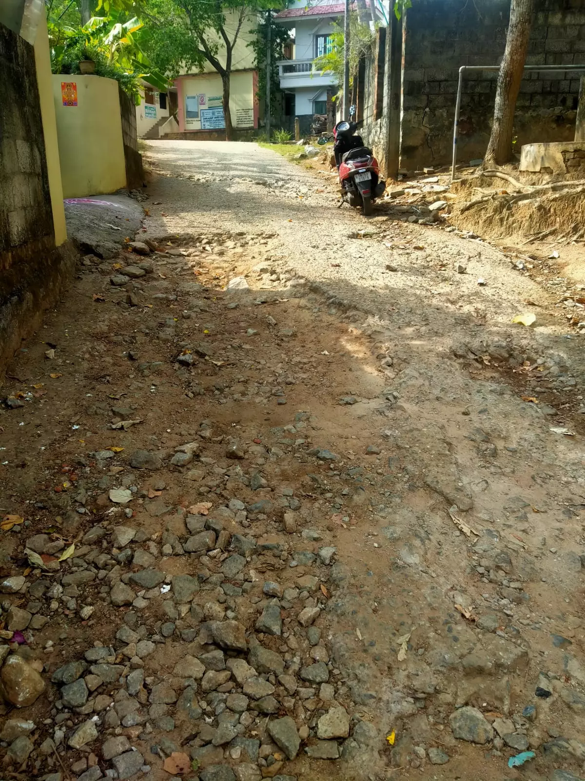 வாகன ஓட்டிகள் அவதி