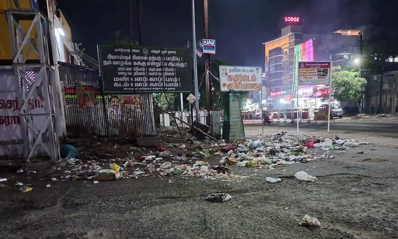 பஸ் நிலையத்தில் சுகாதாரக்கேடு பஸ் நிலையத்தில் சுகாதாரக்கேடு