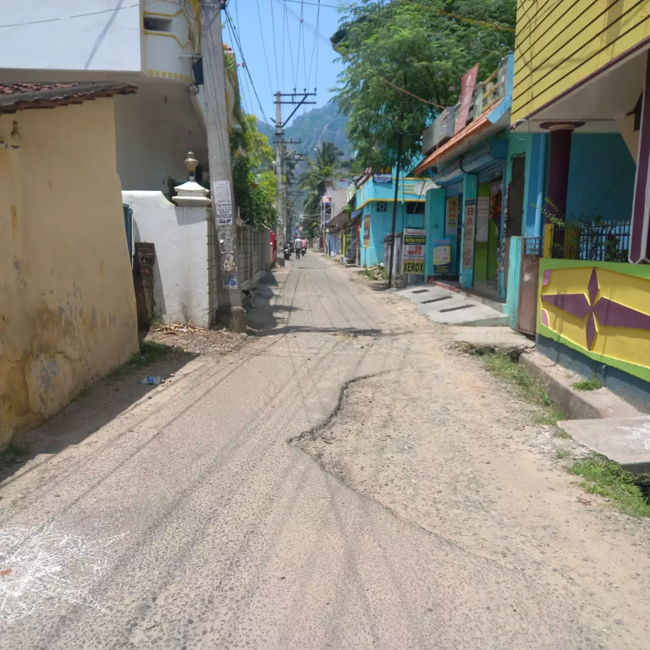 வாகன ஓட்டிகள் அவதி