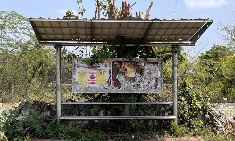 இது பயணிகள் நிழற்குடையா?