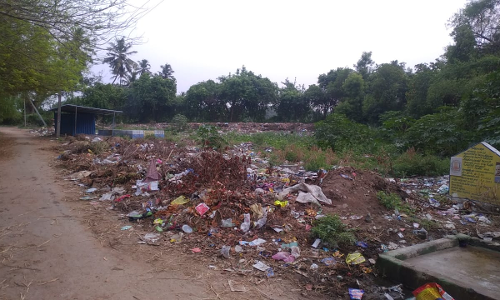 குப்பைகூளமான குளம் குப்பைகூளமான குளம்