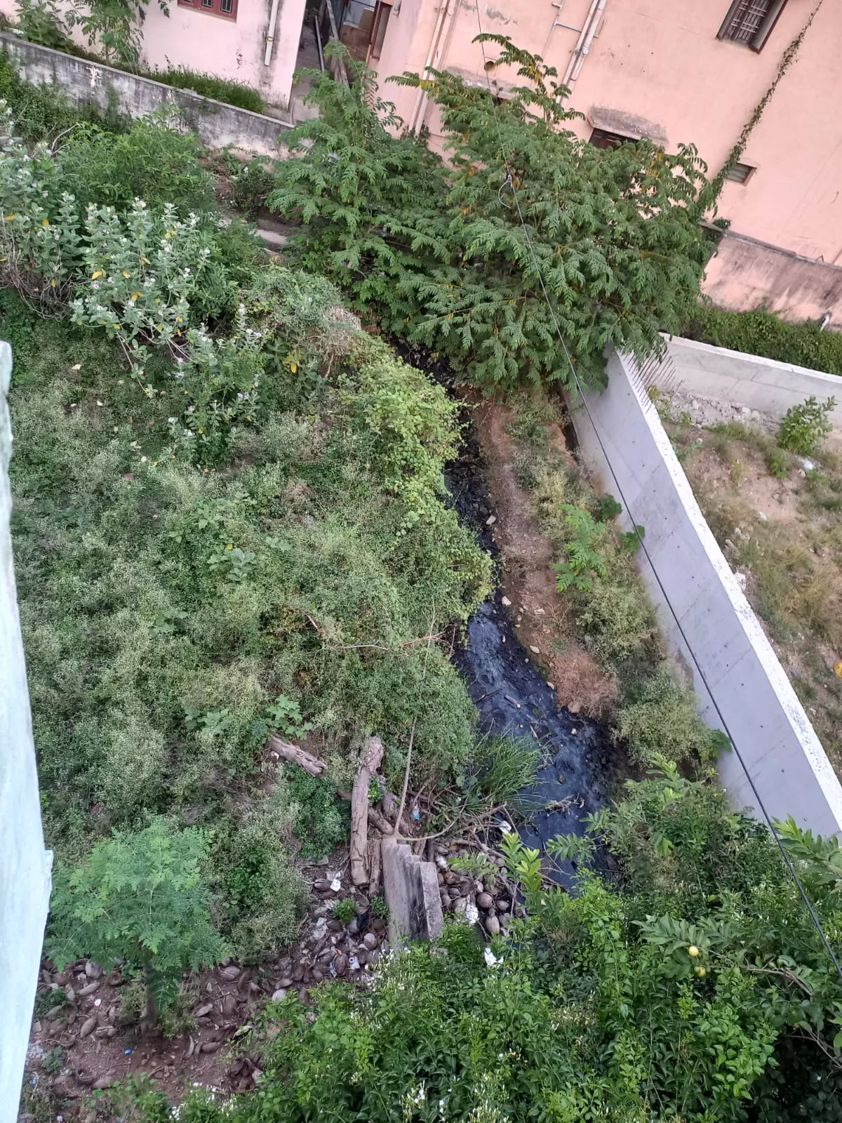 கழிவுநீர் தேக்கம்