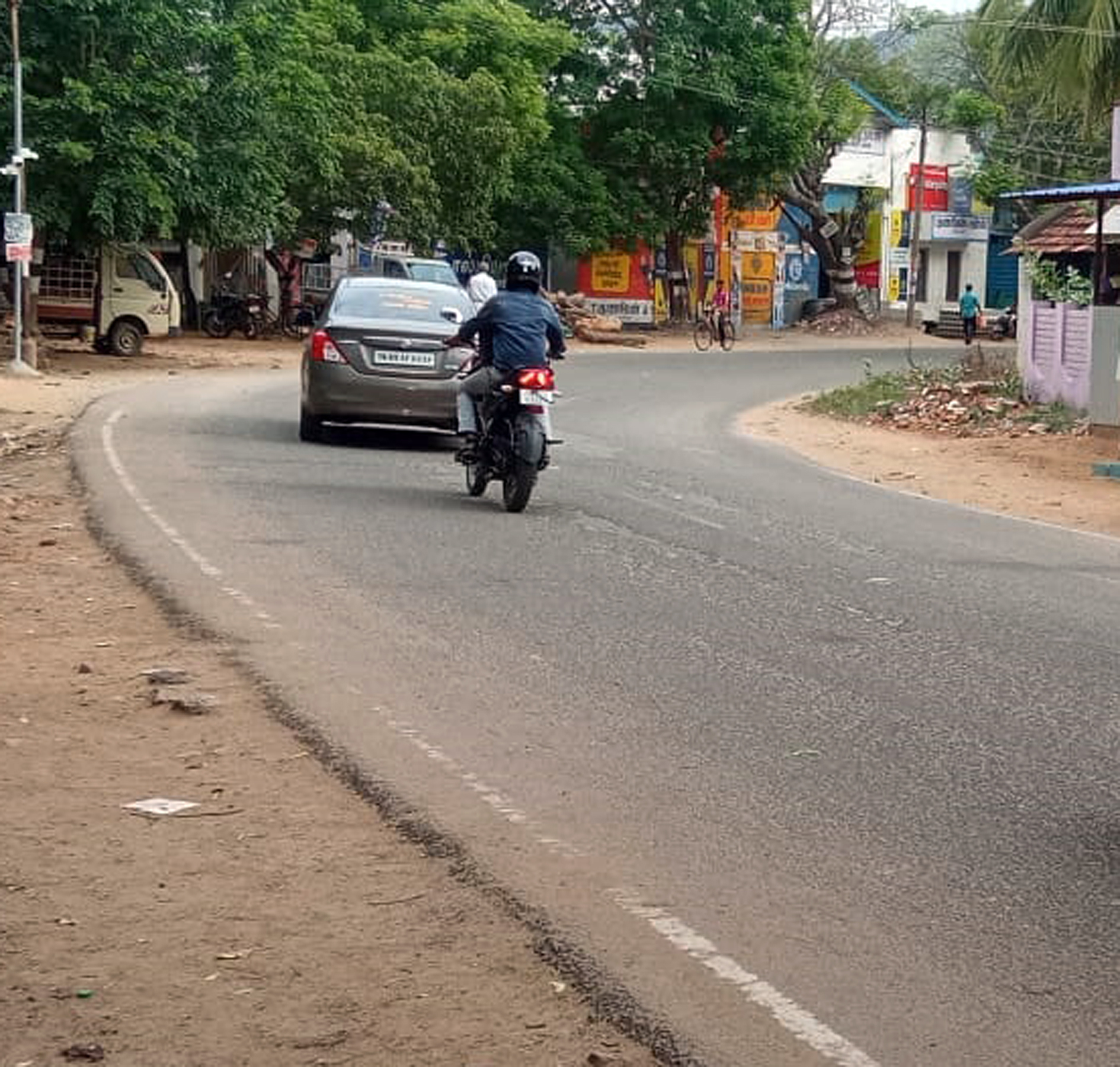 வேகத்தடை அமைக்கப்படுமா?