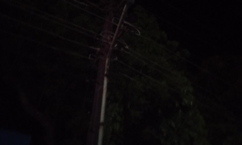 பழுதடைந்த மின்விளக்கு