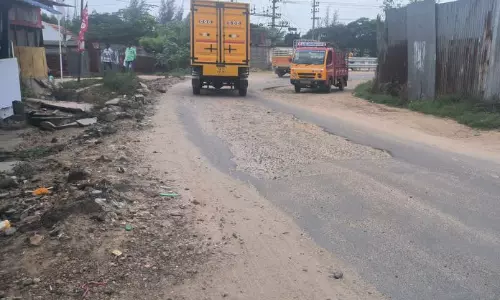 வளைவுகளால் விபத்துகள் அதிகரிப்பு