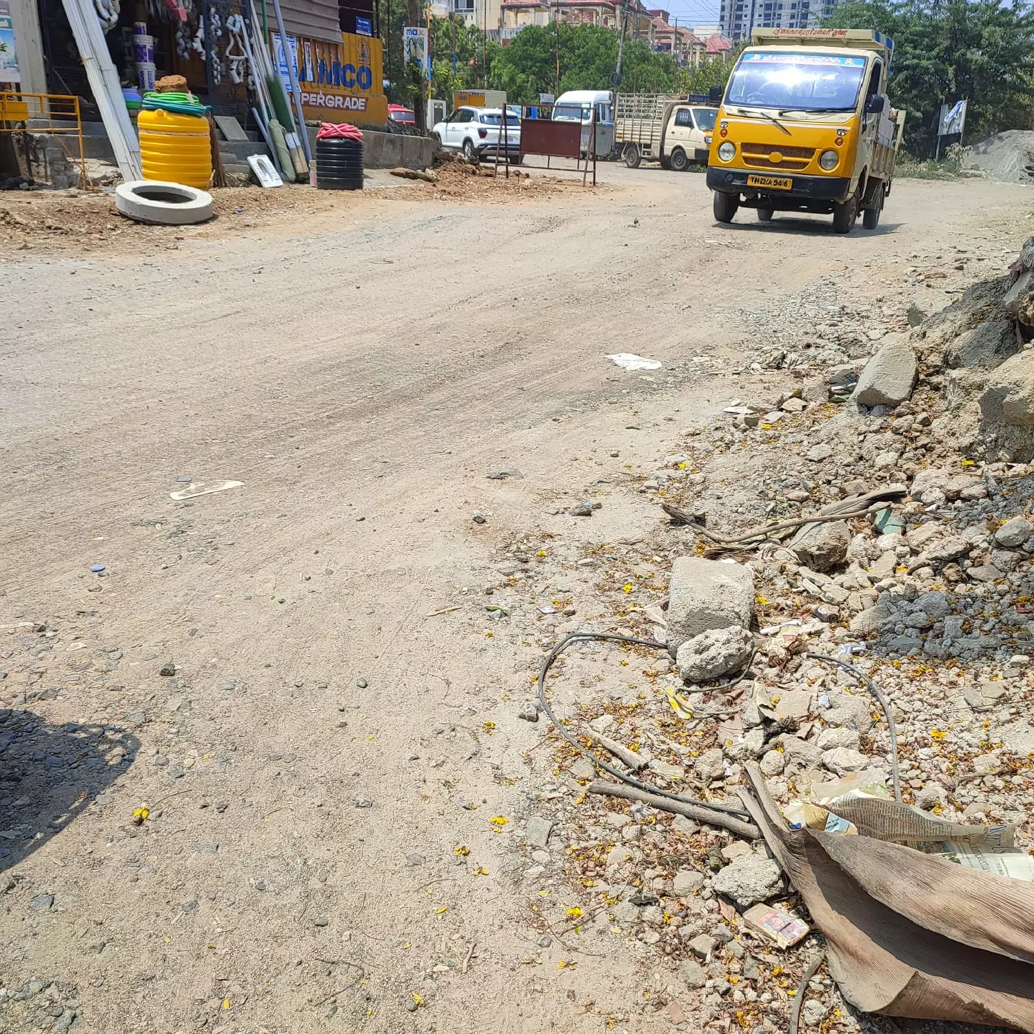 மோசமான சாலை