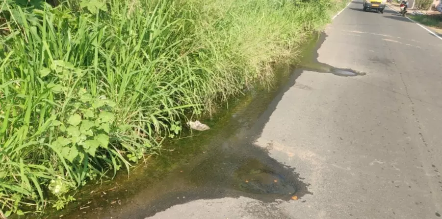 வீணாகும் குடிநீர் வீணாகும் குடிநீர்