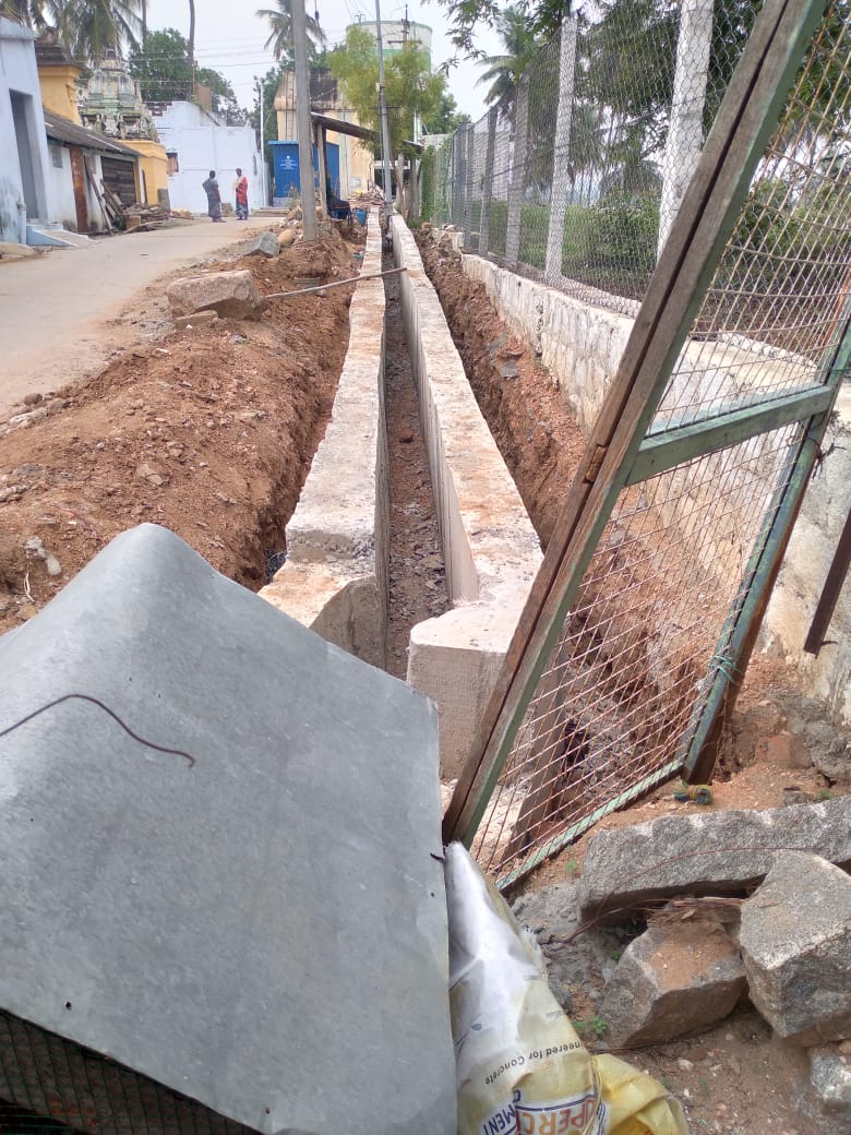 கழிவுநீர் கால்வாய் பணி விரைந்து முடிக்கப்படுமா?