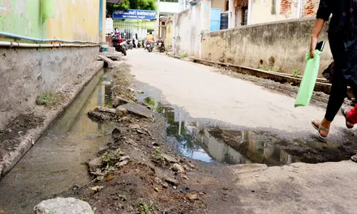 கால்வாய் சீரமைக்கப்படுமா? கால்வாய் சீரமைக்கப்படுமா?