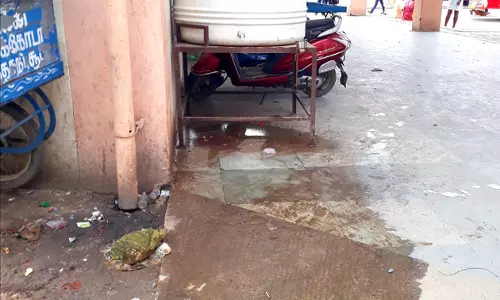 குடிநீர் தொட்டிைய பராமரிப்பார்களா?