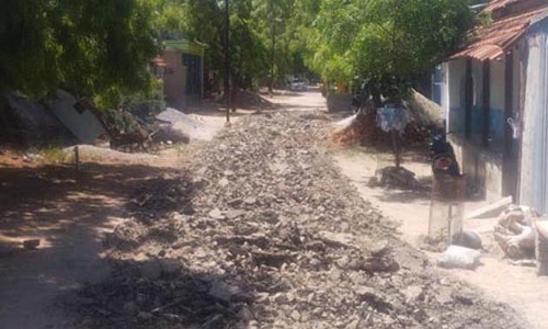 கிடப்பில் போடப்பட்ட சாலை பணிகள்