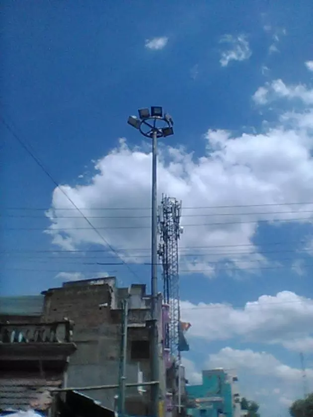 உயர் கோபுர மின் விளக்கு எரியுமா?