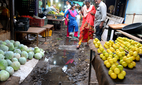 நேதாஜி மார்க்கெட்டில் சுகாதார சீர்கேடு