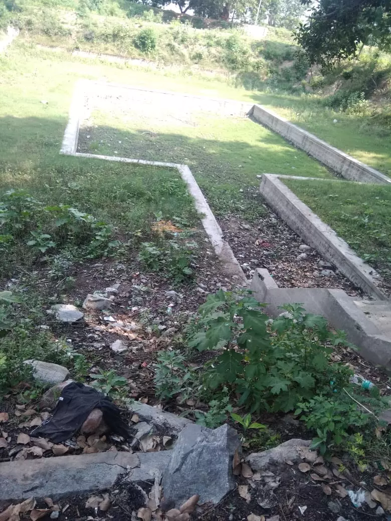 குளம் தூர்வாரப்படுமா?