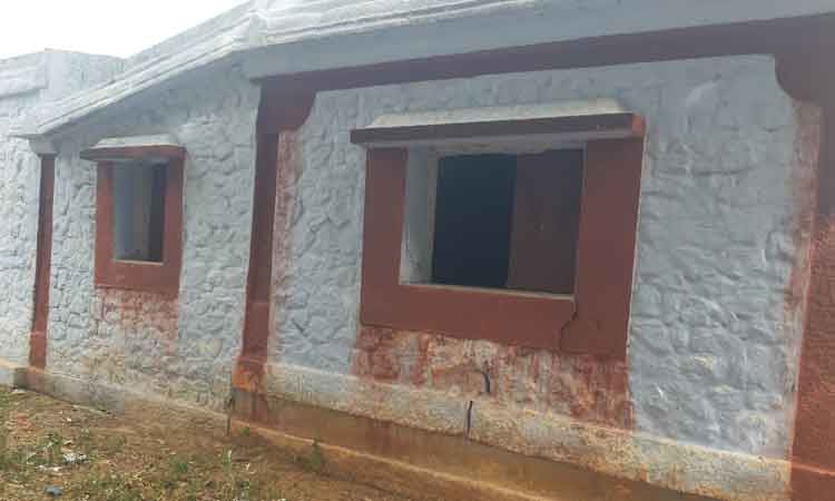 கோவிலை பராமரிக்க வேண்டும்