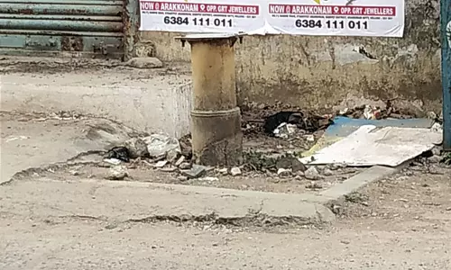 பயனற்ற நிலையில் ஆழ்துளை கிணறு