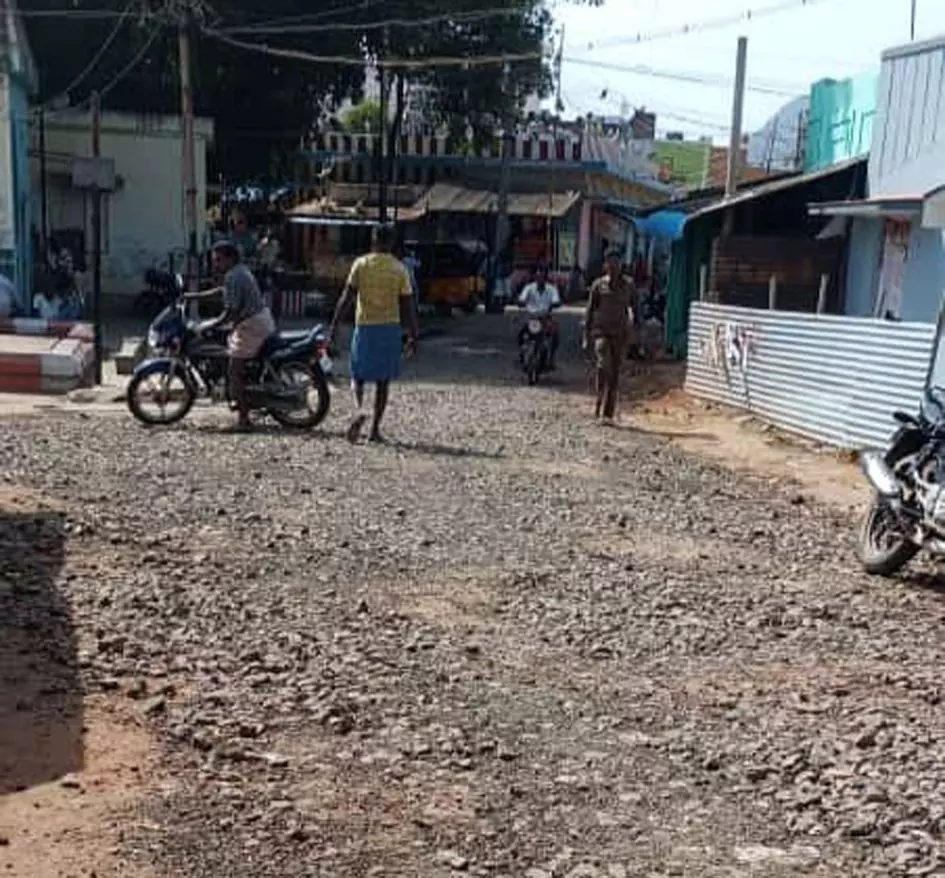 சாலை பணி மந்தம்