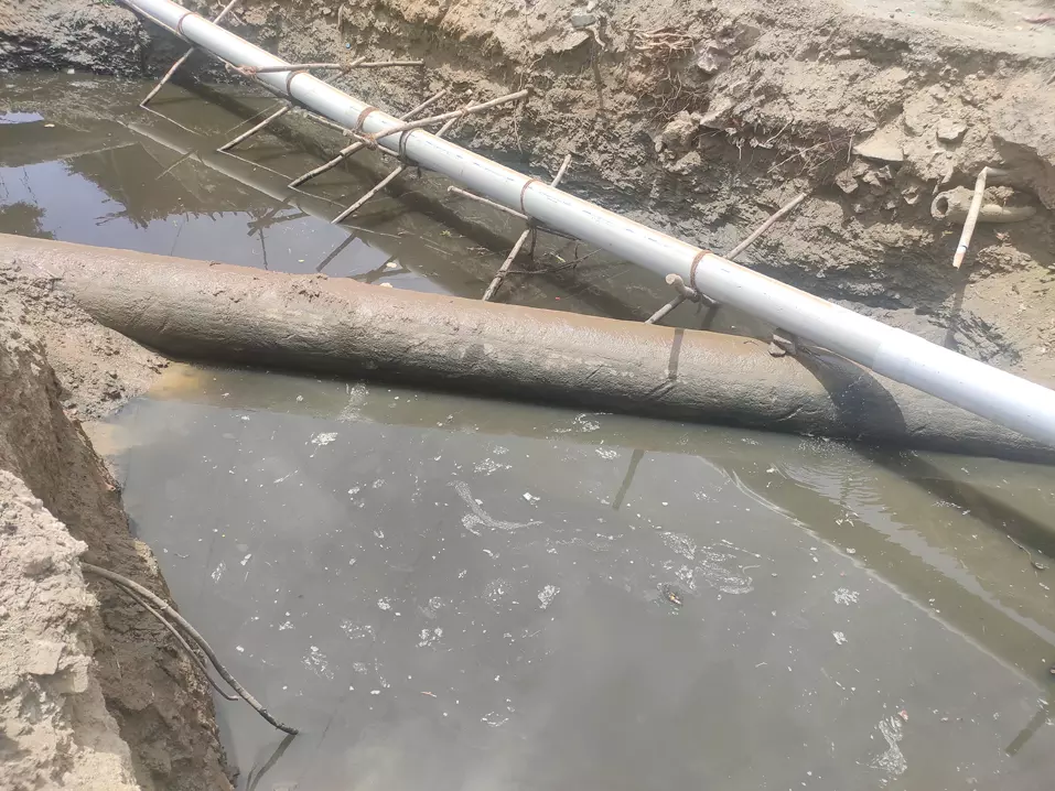 சாயக்கழிவுநீர் வெளியேற்றம்