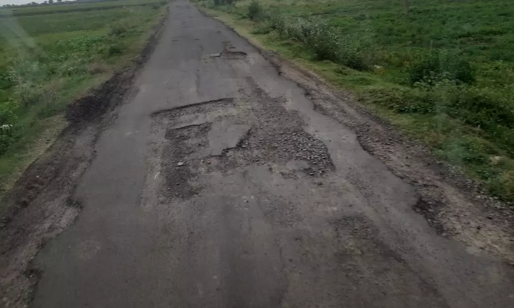 சாலை சீரமைக்கப்படுமா? சாலை சீரமைக்கப்படுமா?